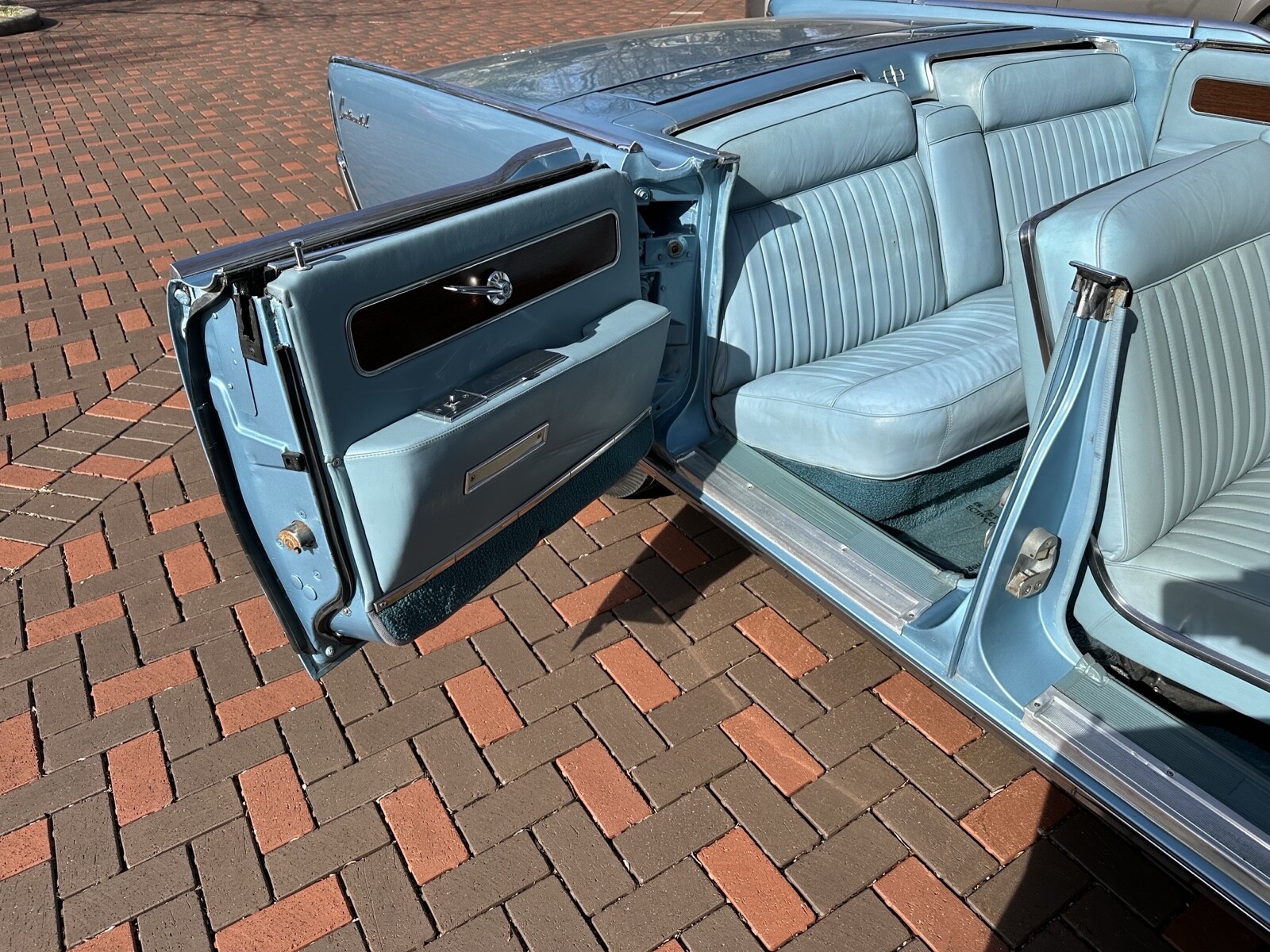 Lincoln-Continental-1962-6