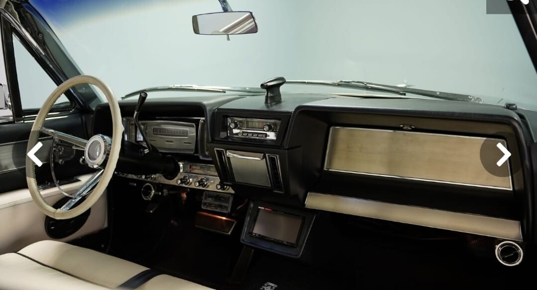 Lincoln-Continental-1962-Sedan-2
