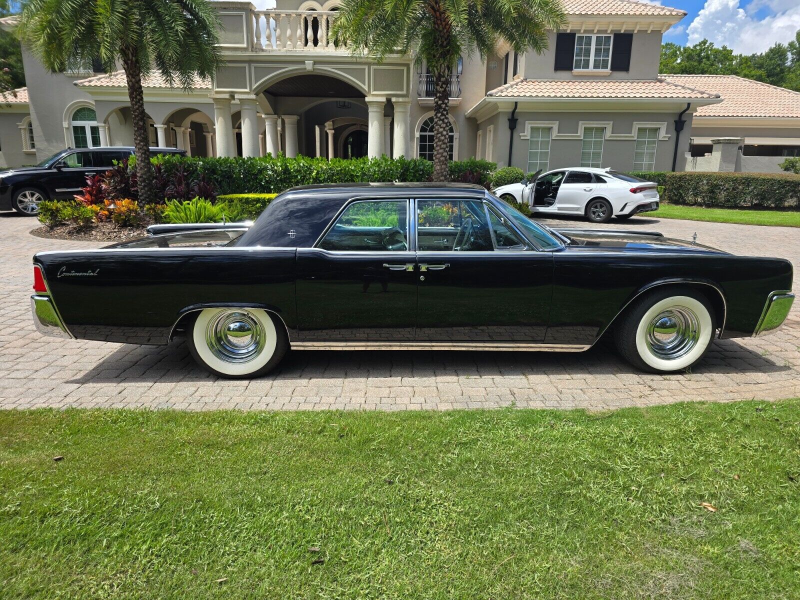 Lincoln-Continental-1962-Sedan-4