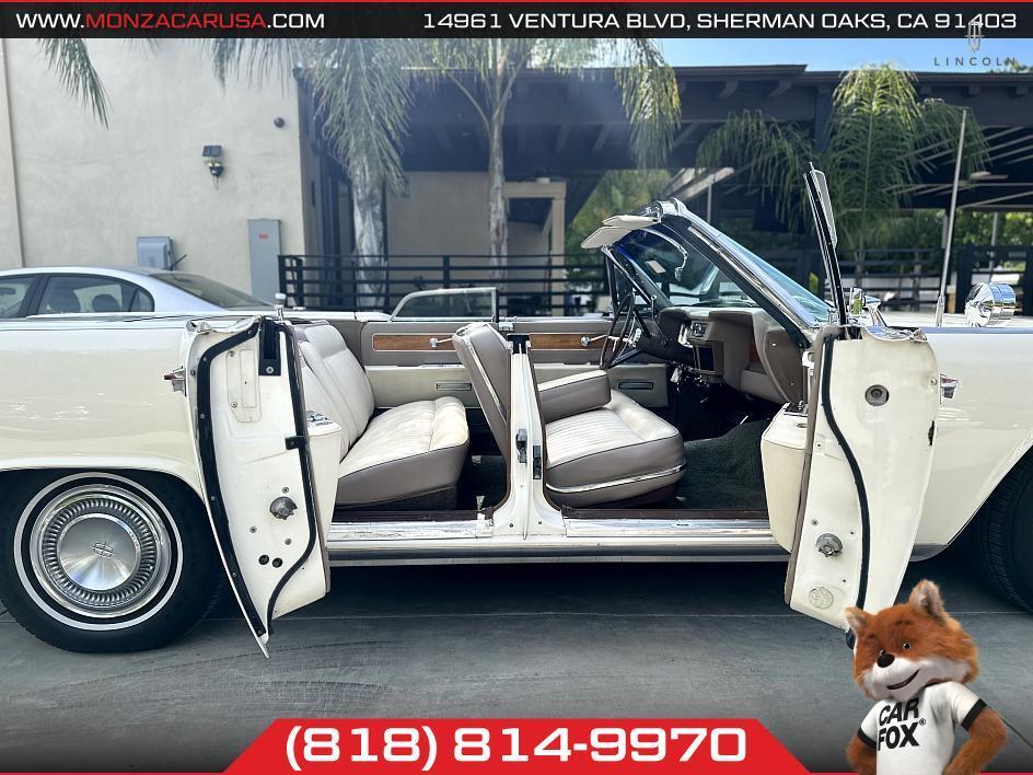 Lincoln-Continental-1963-Convertible-11