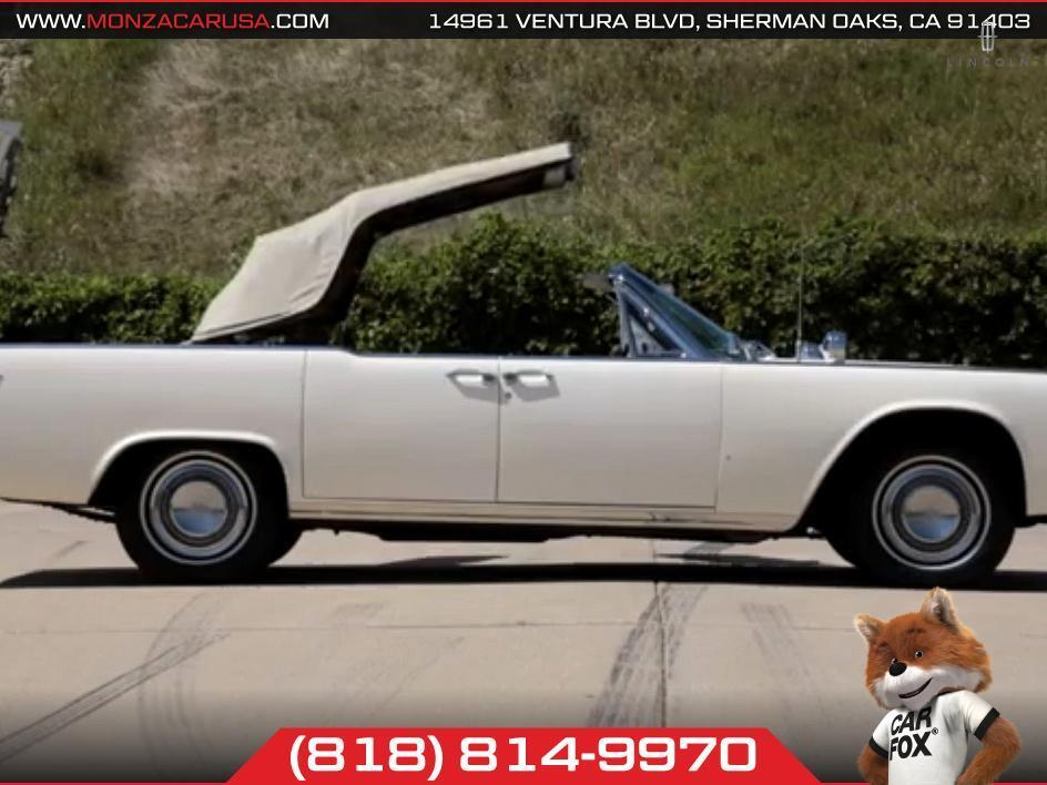Lincoln-Continental-1963-Convertible-32