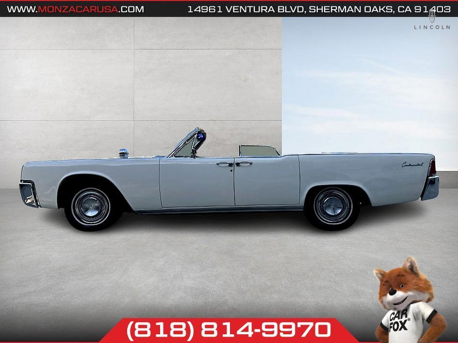 Lincoln-Continental-1963-Convertible-7