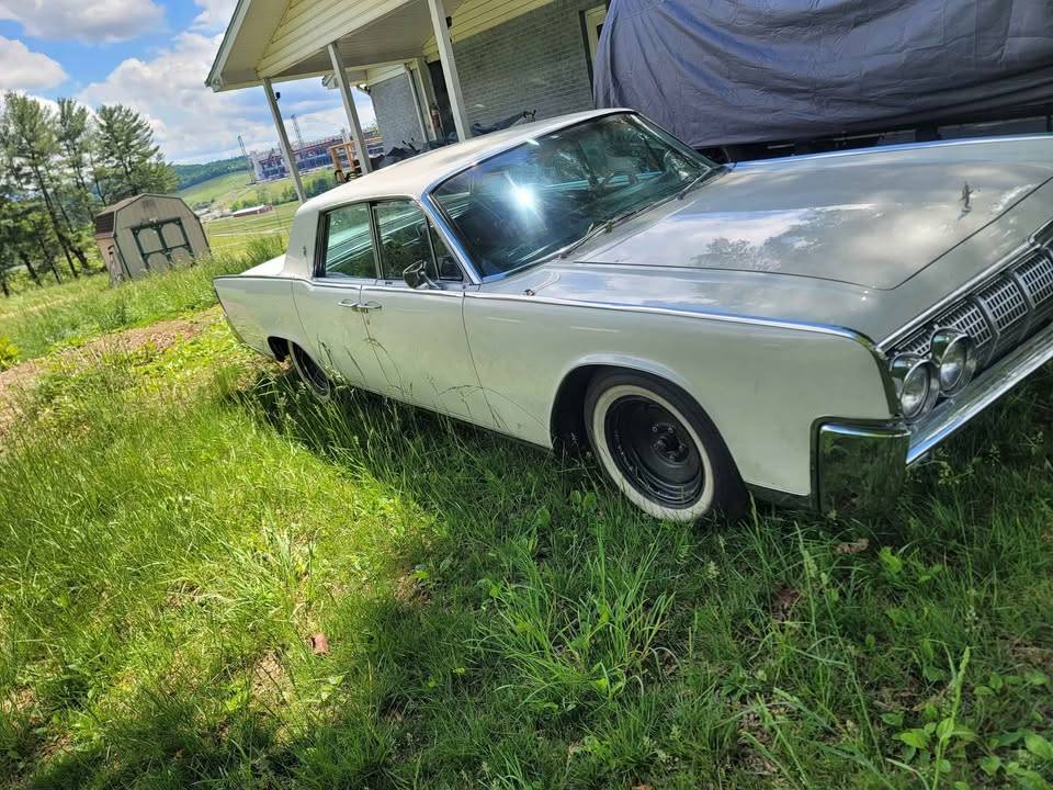 Lincoln Continental  1964 white