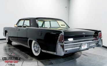 Lincoln-Continental-1965-Sedan-10