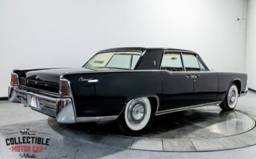 Lincoln-Continental-1965-Sedan-13