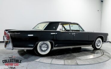 Lincoln-Continental-1965-Sedan-15