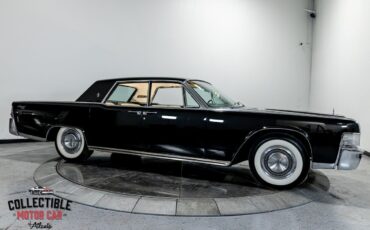 Lincoln-Continental-1965-Sedan-17