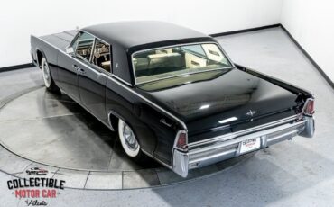 Lincoln-Continental-1965-Sedan-27