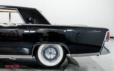 Lincoln-Continental-1965-Sedan-37