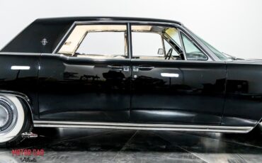 Lincoln-Continental-1965-Sedan-39