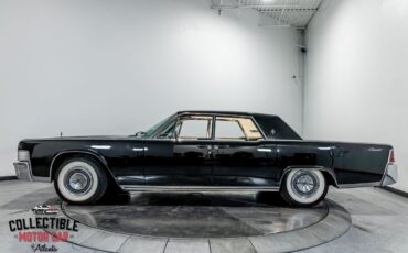 Lincoln-Continental-1965-Sedan-7