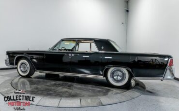 Lincoln-Continental-1965-Sedan-8