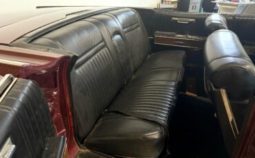 Lincoln-Continental-1967-Classic-Car-14