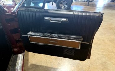 Lincoln-Continental-1967-Classic-Car-16