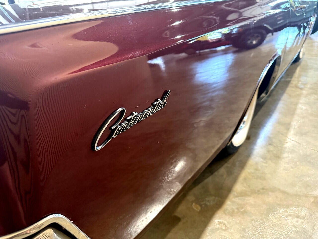 Lincoln-Continental-1967-Classic-Car-18