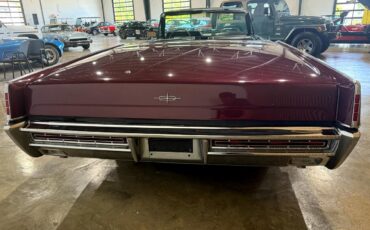 Lincoln-Continental-1967-Classic-Car-19