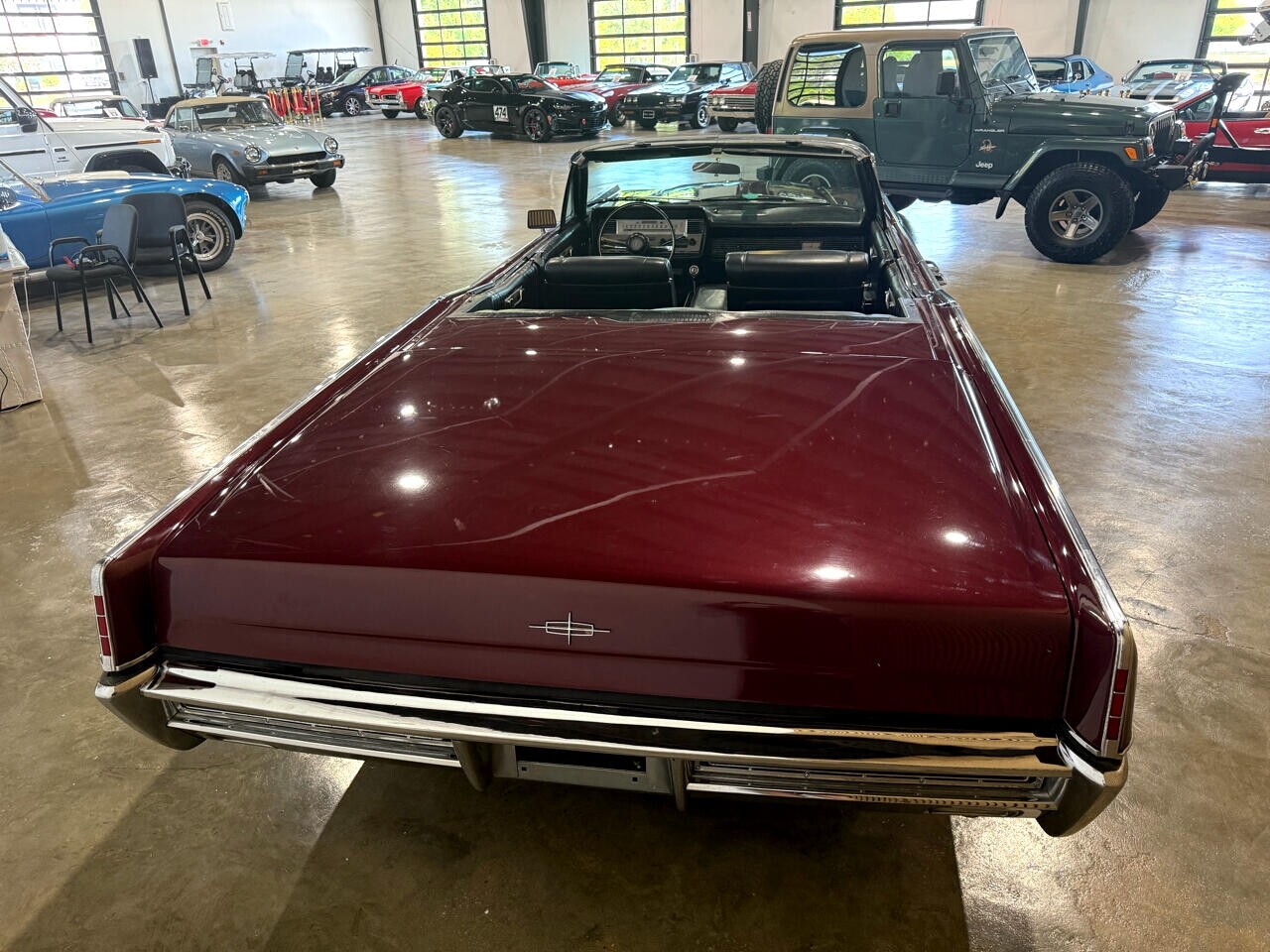 Lincoln-Continental-1967-Classic-Car-20