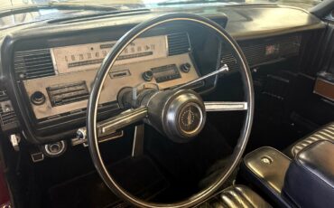 Lincoln-Continental-1967-Classic-Car-26