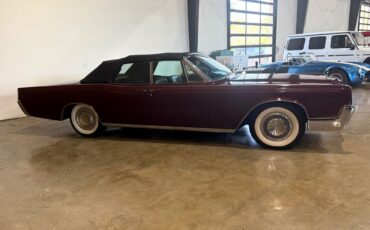 Lincoln-Continental-1967-Classic-Car-37
