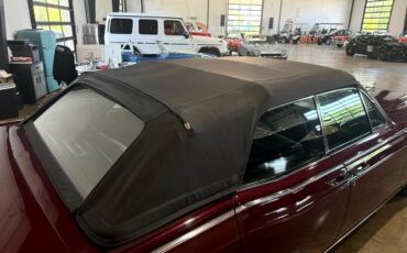 Lincoln-Continental-1967-Classic-Car-38