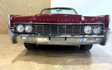 Lincoln-Continental-1967-Classic-Car-6