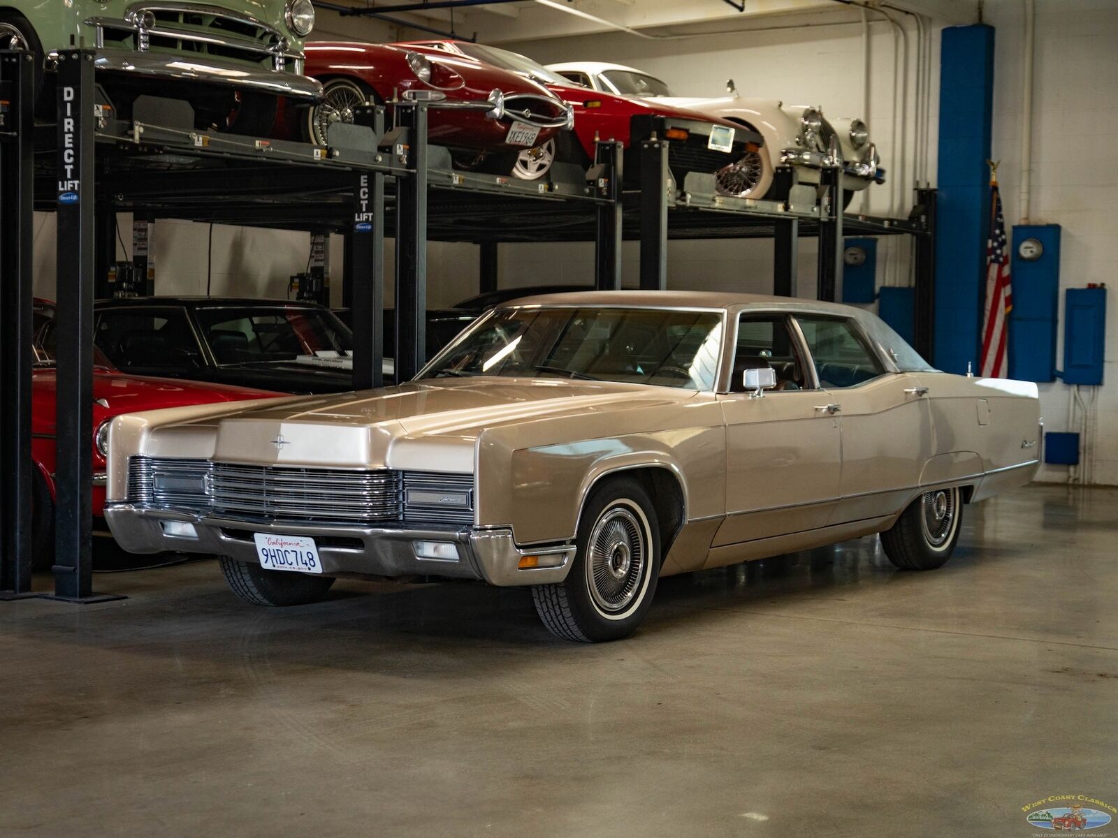 Lincoln Continental 1970 4 Door Sedan