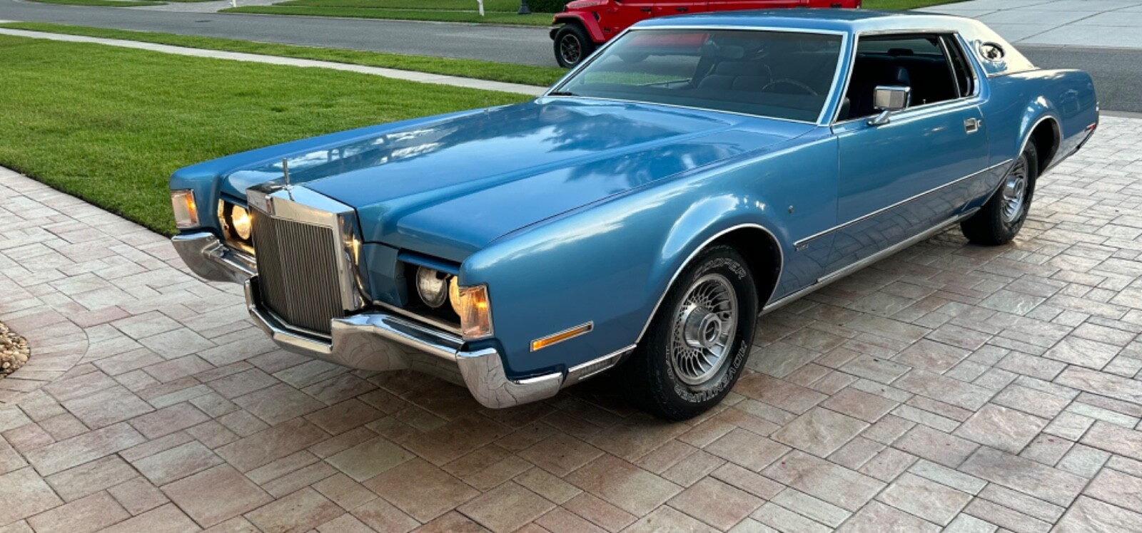 Lincoln-Continental-1972-Coupe-24