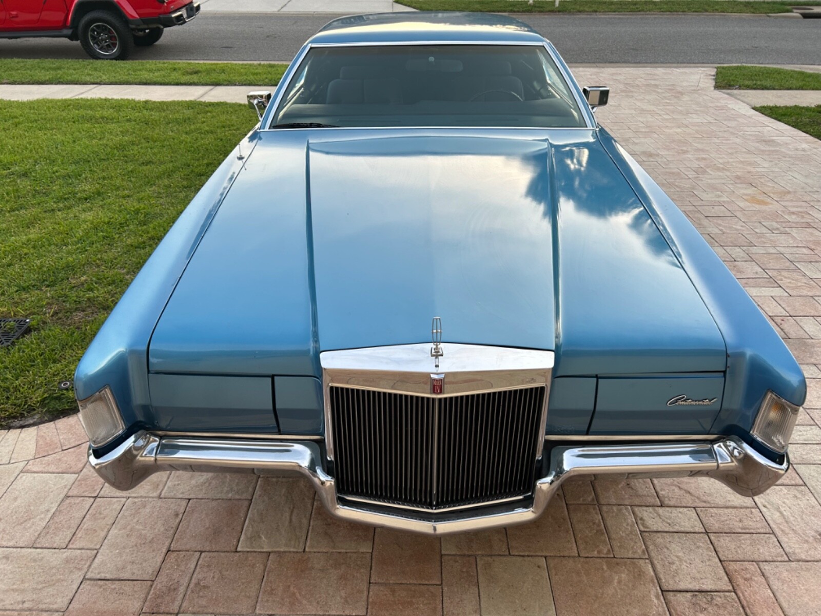 Lincoln-Continental-1972-Coupe-3
