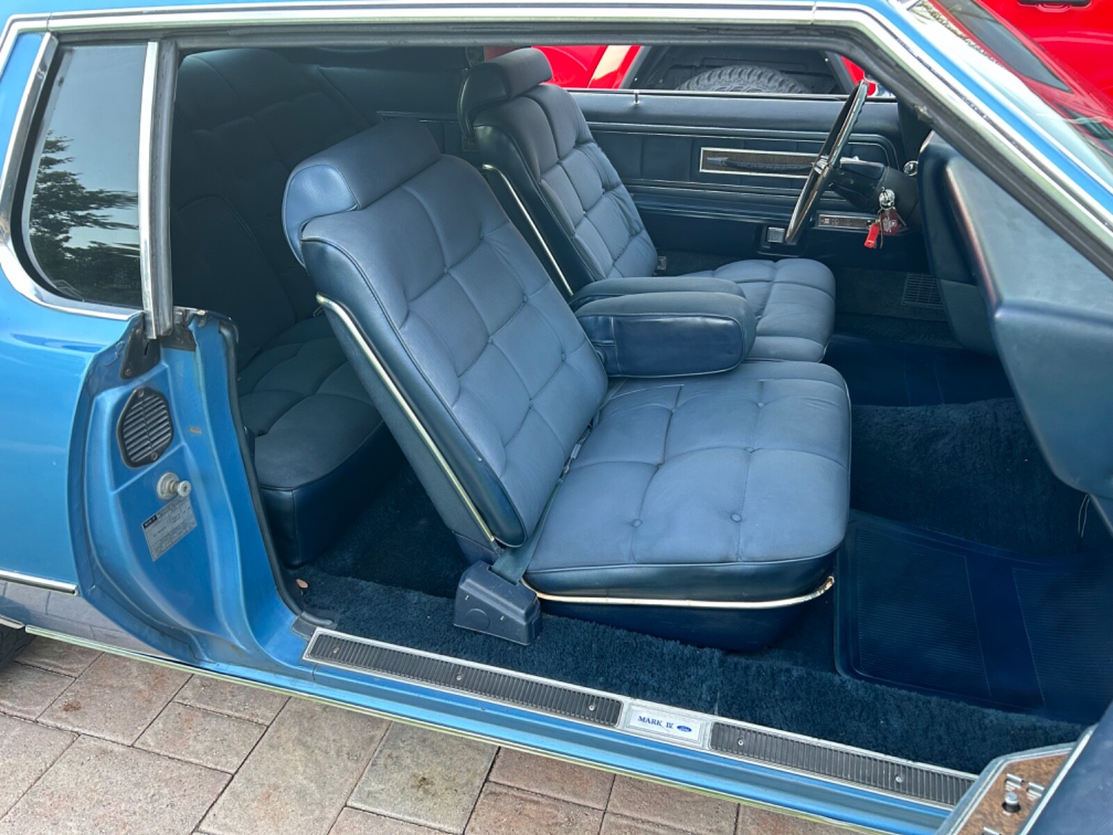 Lincoln-Continental-1972-Coupe-7