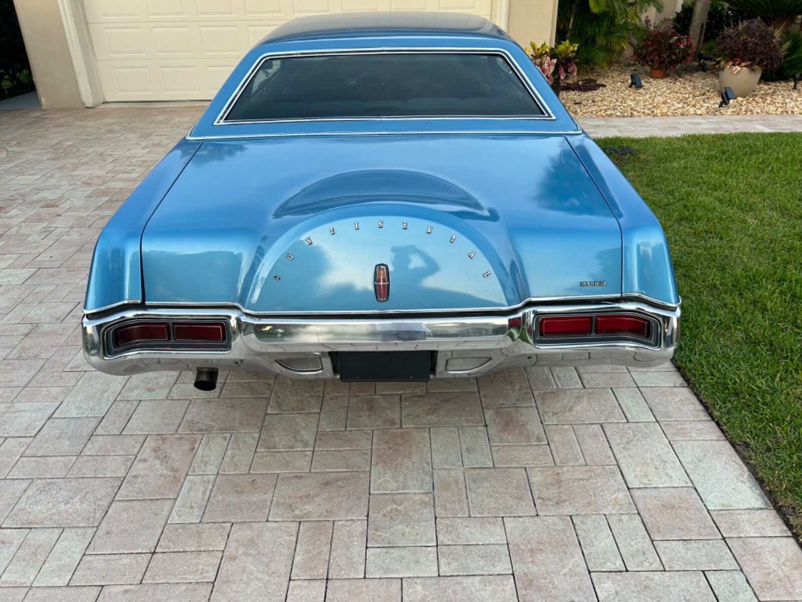 Lincoln-Continental-1972-Coupe-8