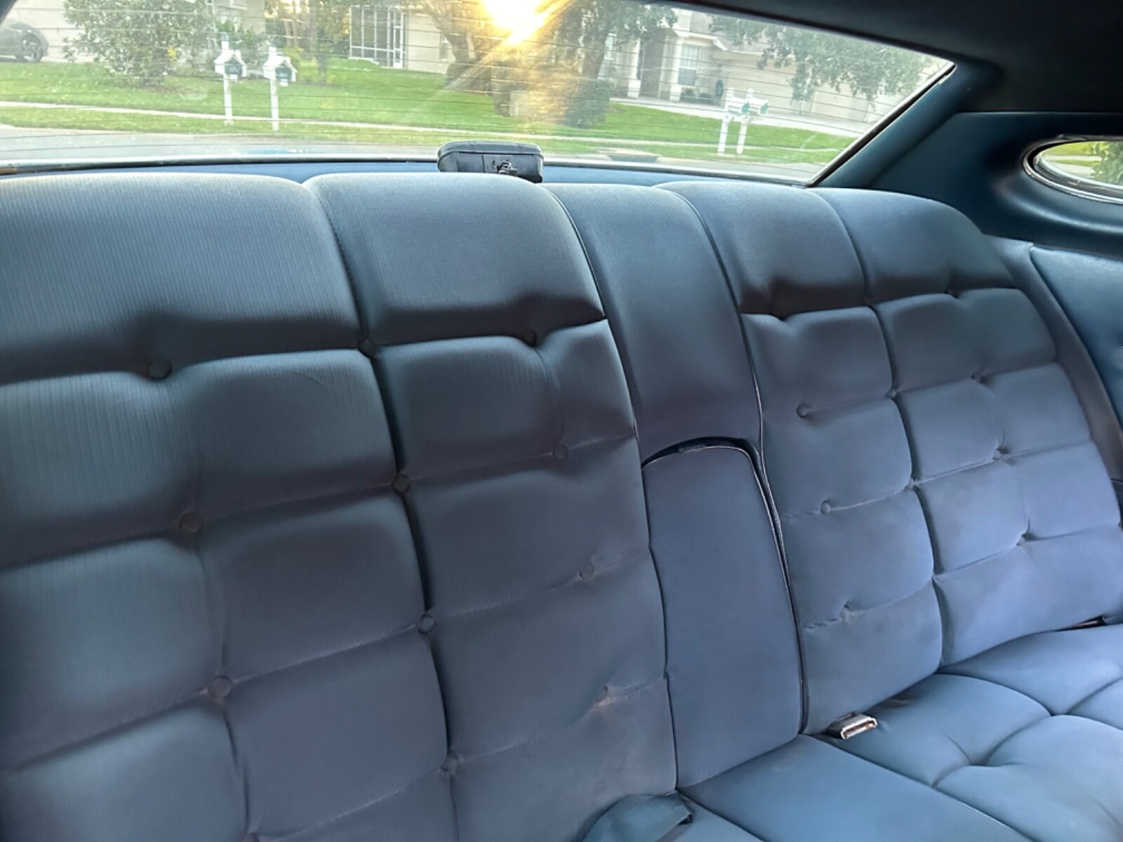 Lincoln-Continental-1972-Coupe-9