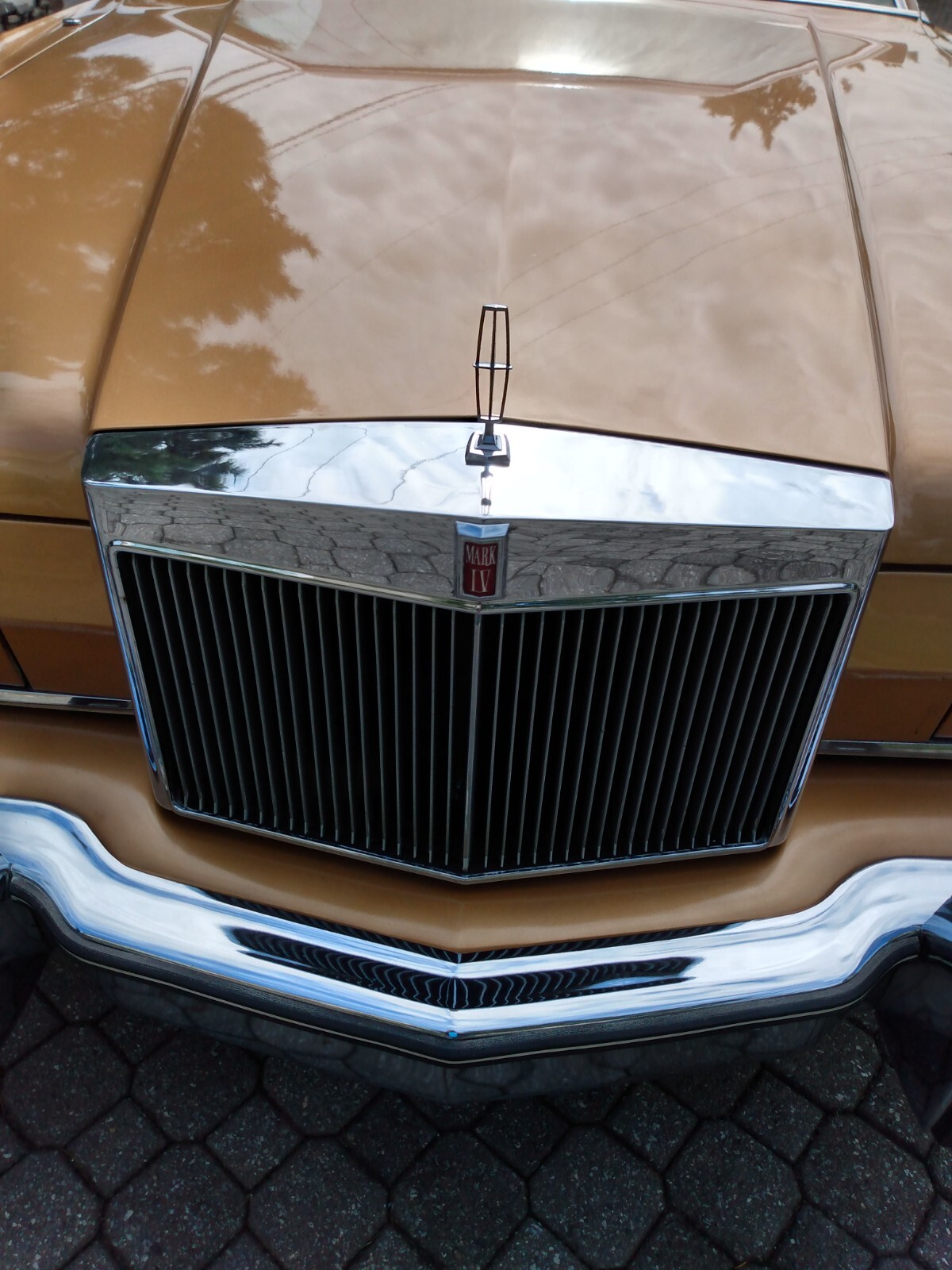Lincoln-Continental-1975-Coupe-10