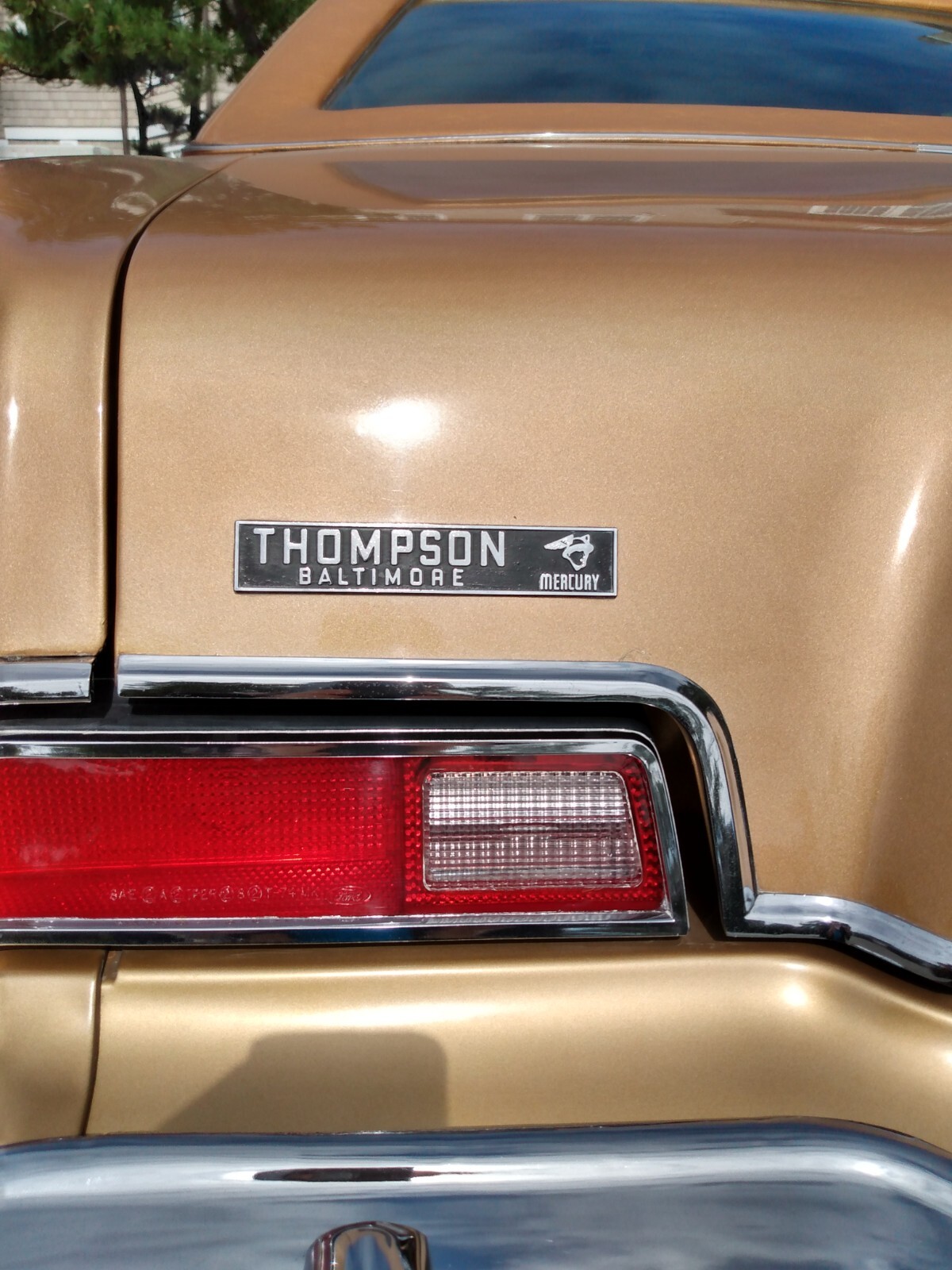 Lincoln-Continental-1975-Coupe-4