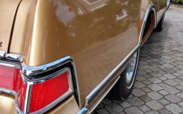 Lincoln-Continental-1975-Coupe-6