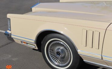 Lincoln-Continental-1978-Coupe-10