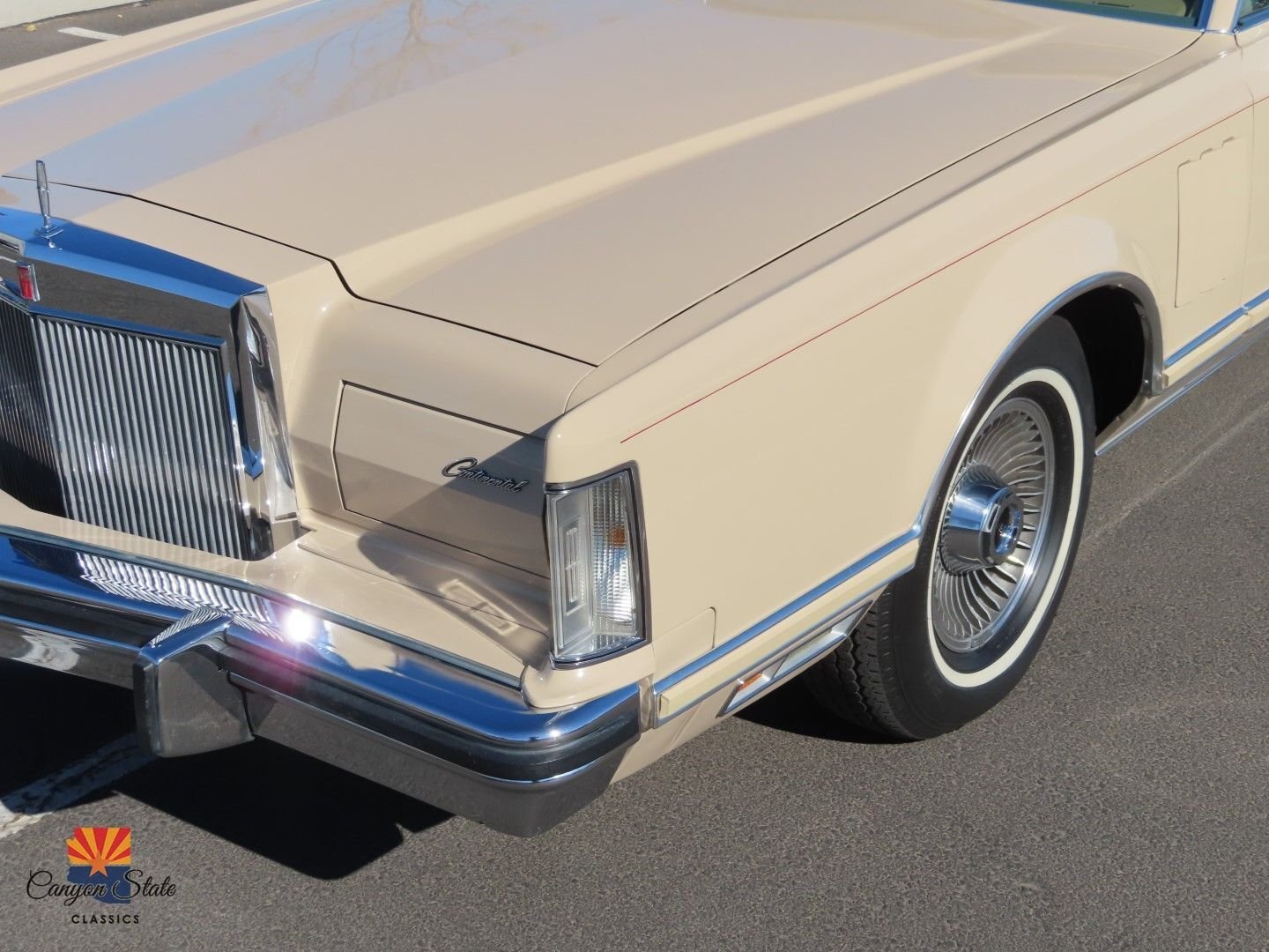 Lincoln-Continental-1978-Coupe-11