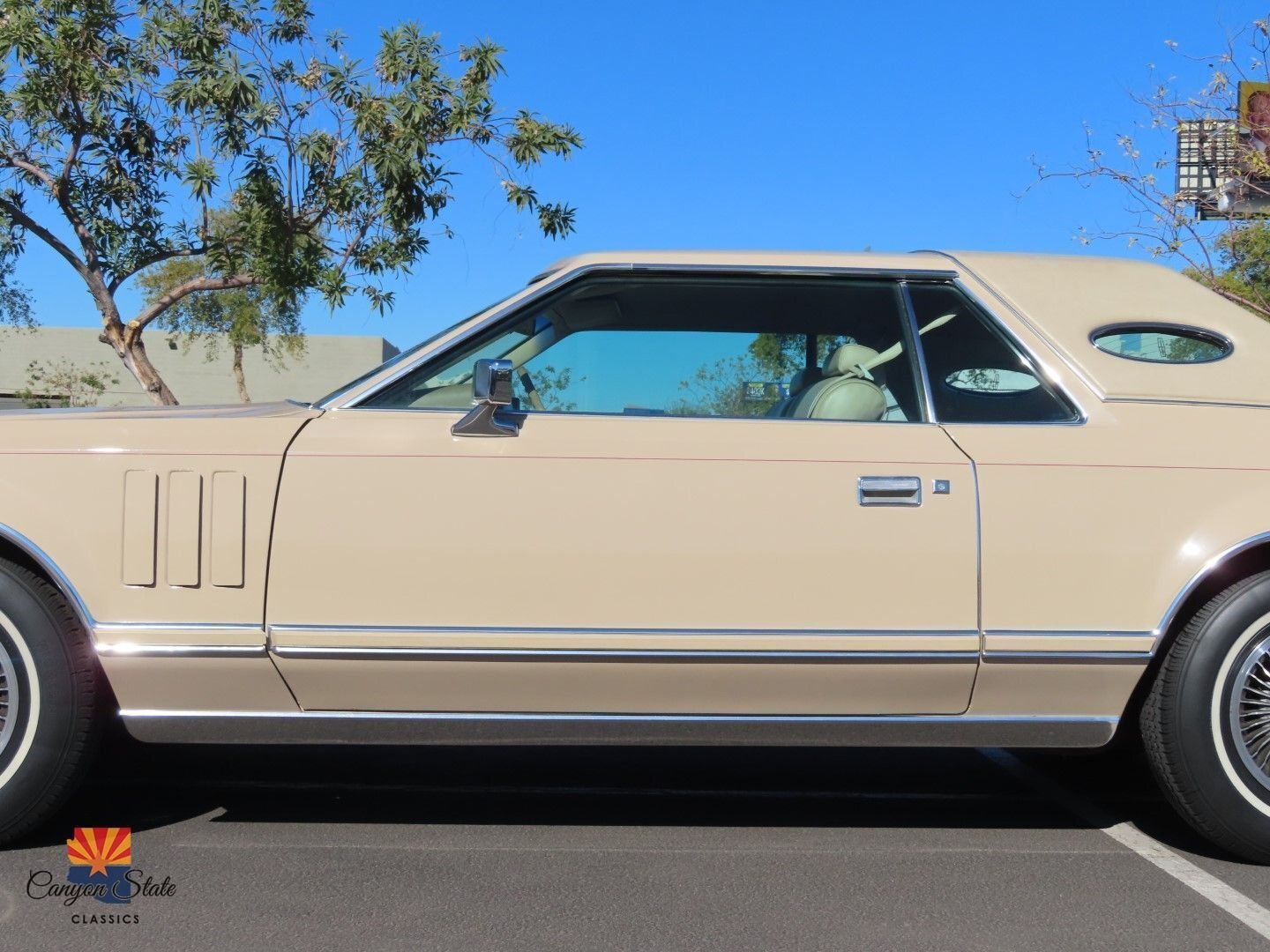 Lincoln-Continental-1978-Coupe-17