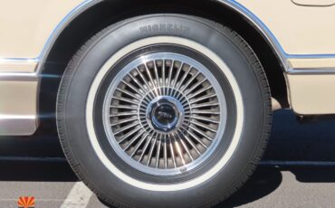 Lincoln-Continental-1978-Coupe-19