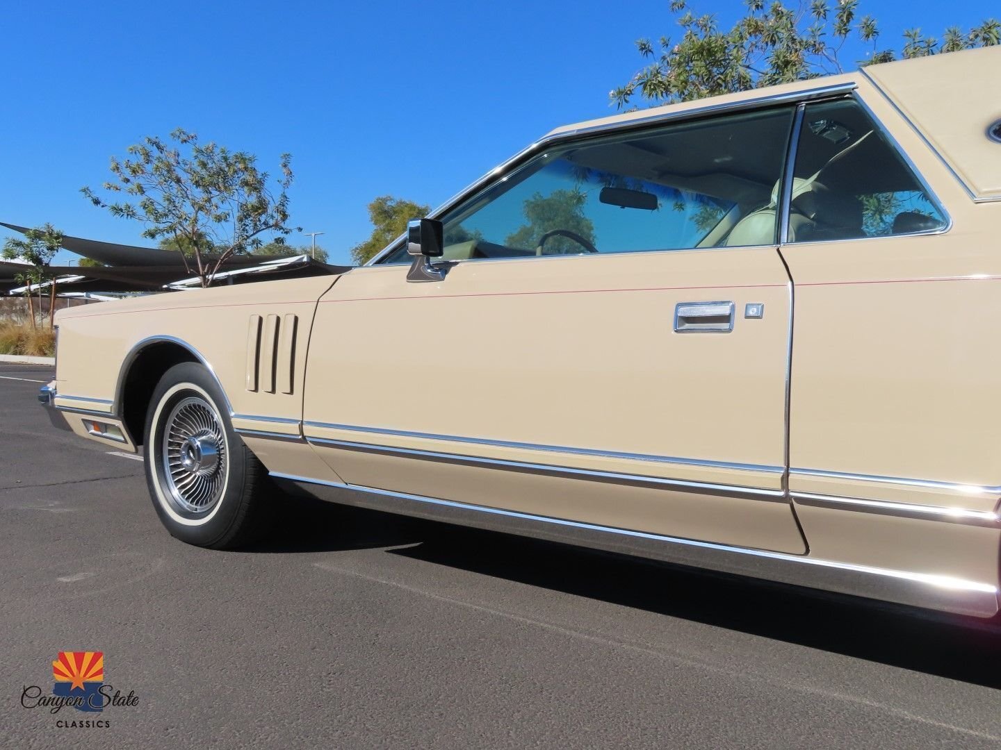Lincoln-Continental-1978-Coupe-21