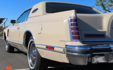 Lincoln-Continental-1978-Coupe-28