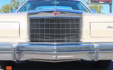 Lincoln-Continental-1978-Coupe-39