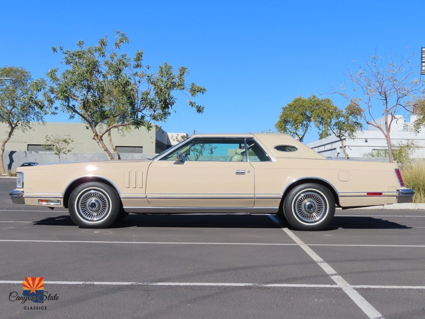 Lincoln-Continental-1978-Coupe-7