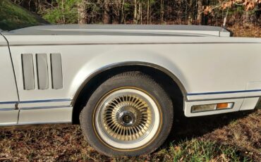 Lincoln-Continental-1979-5