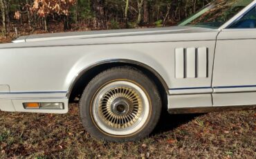 Lincoln-Continental-1979-7