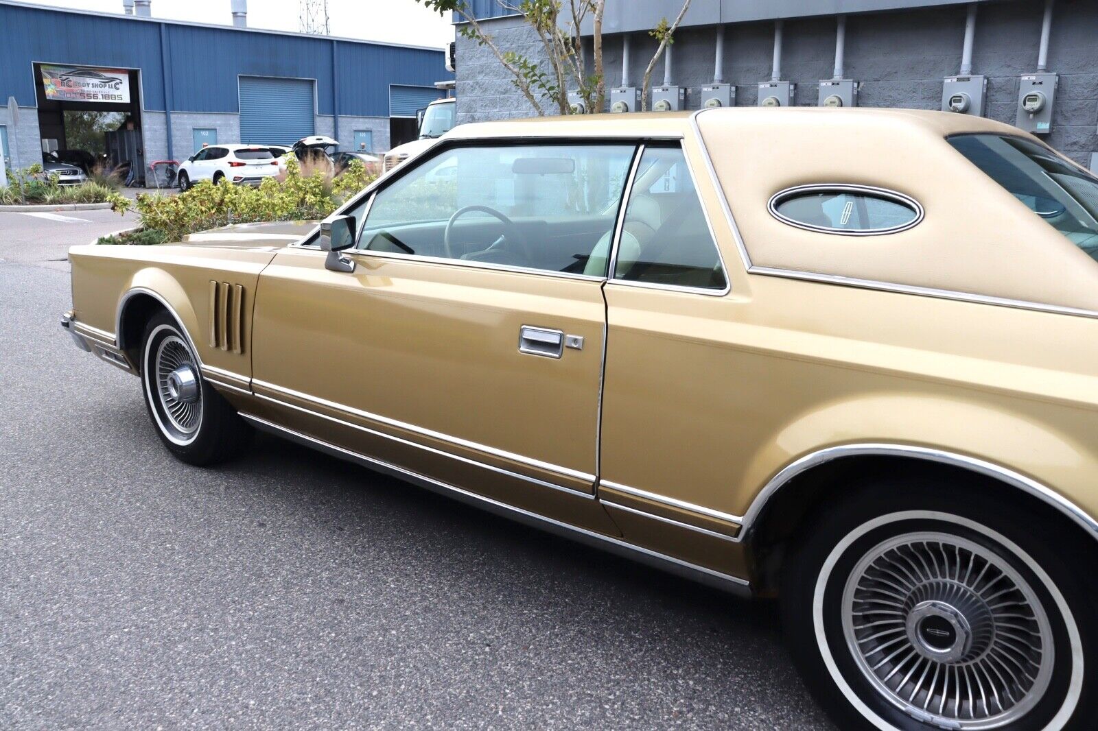 Lincoln-Continental-1979-Coupe-10
