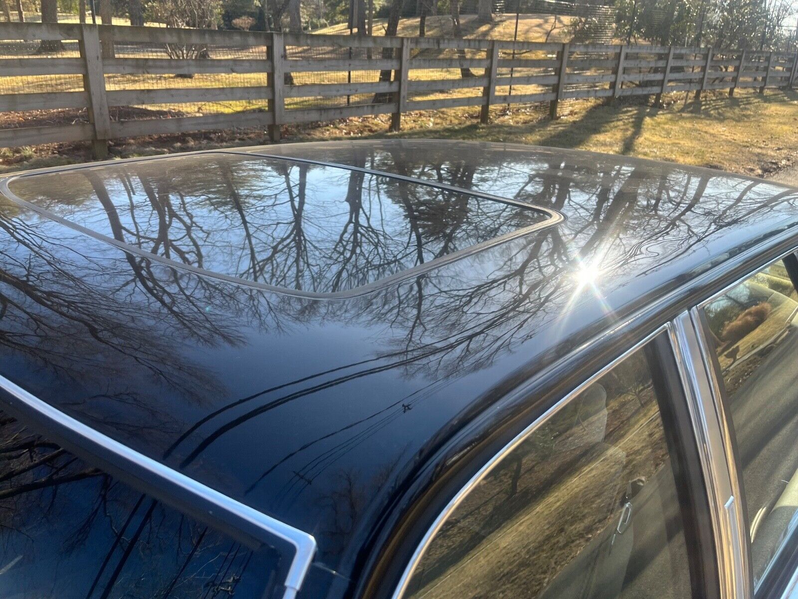 Lincoln-Continental-1985-Sedan-11