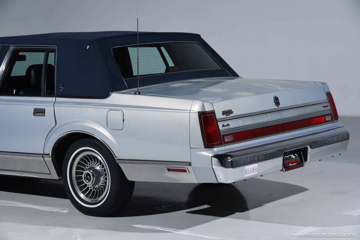 Lincoln-Continental-1988-8