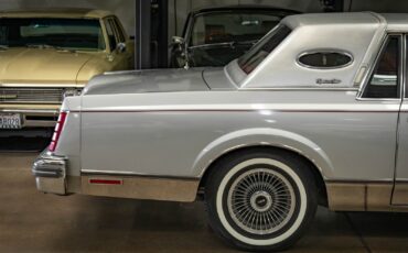 Lincoln-Continental-Mark-VI-1980-2-Door-Coupe-1