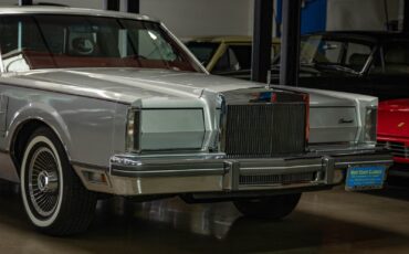 Lincoln-Continental-Mark-VI-1980-2-Door-Coupe-11