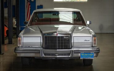 Lincoln-Continental-Mark-VI-1980-2-Door-Coupe-12
